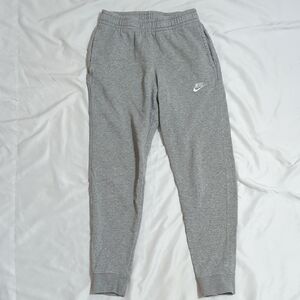 Nike Sportswear Club Fleece Joggers, Color Gray Size XS*